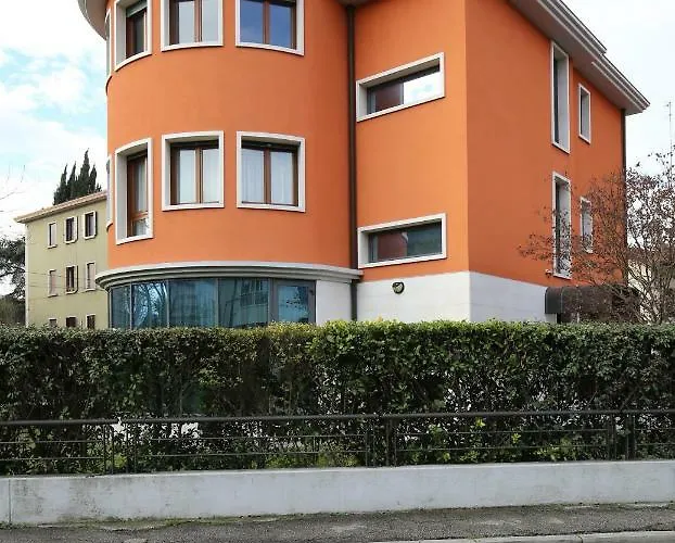 Round Venice 度假居 马格拉