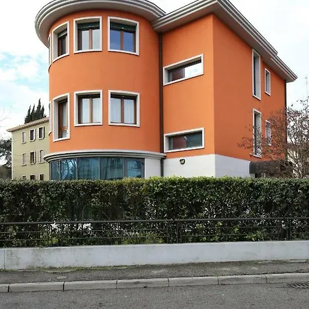 Round Venice Дом отдыха Маргера