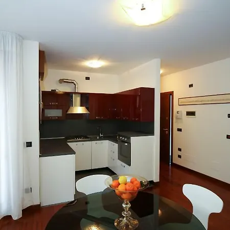 Round Venice * Маргера